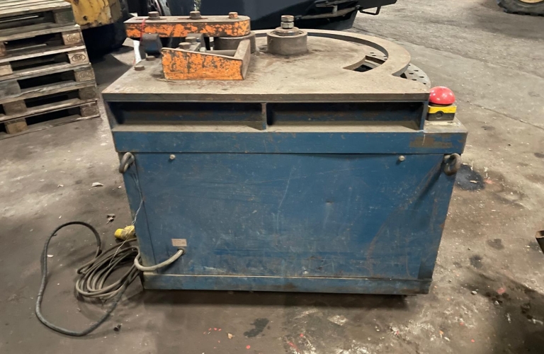 Toyo bar bender B-52